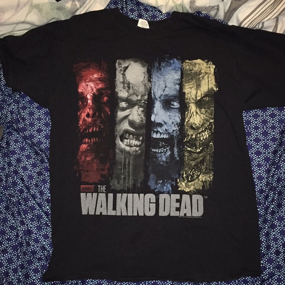 The Walking Dead tee shirt